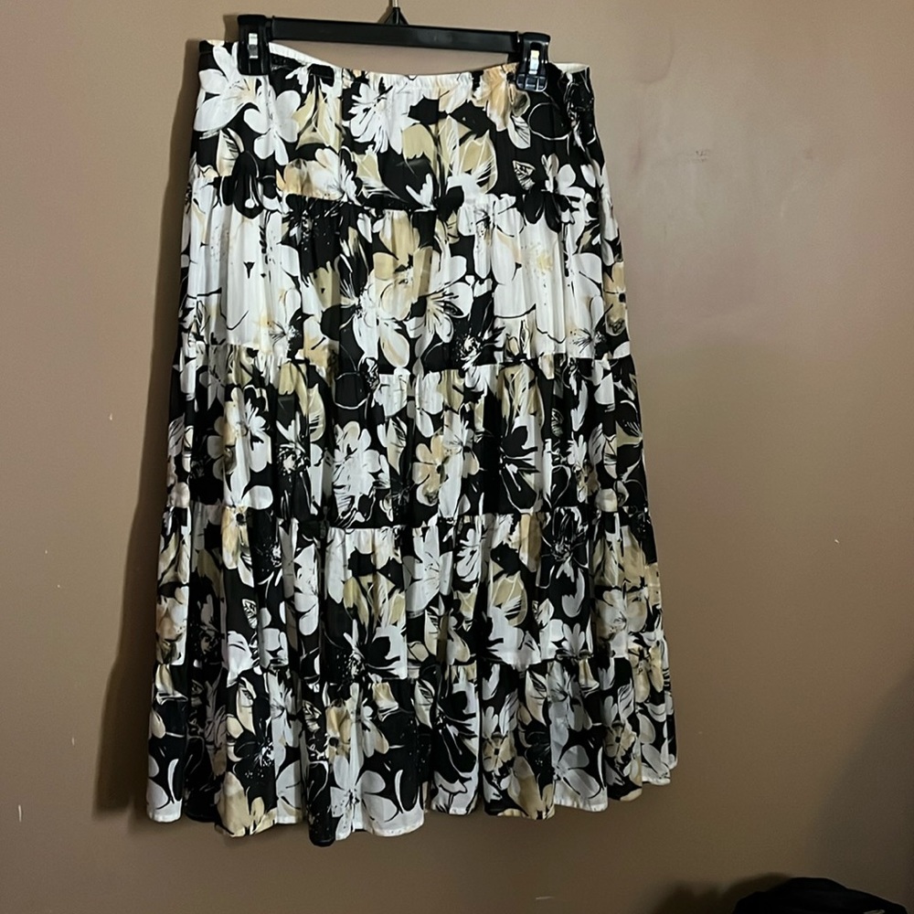 😄Silk blend flowy beach skirt